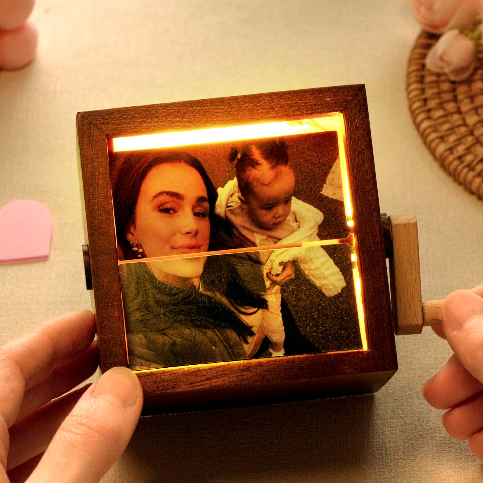 Custom Family Photo Hand-Crank Flipbook Box, Gift for Dad for Couples For Mom