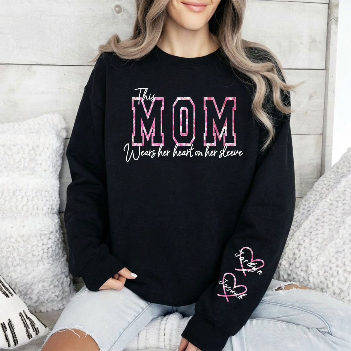 Wear Your Heart on Your Sleeve – Personalized Glitter Mama Sweatshirt with Kids’ Names | Mother's Day Gift