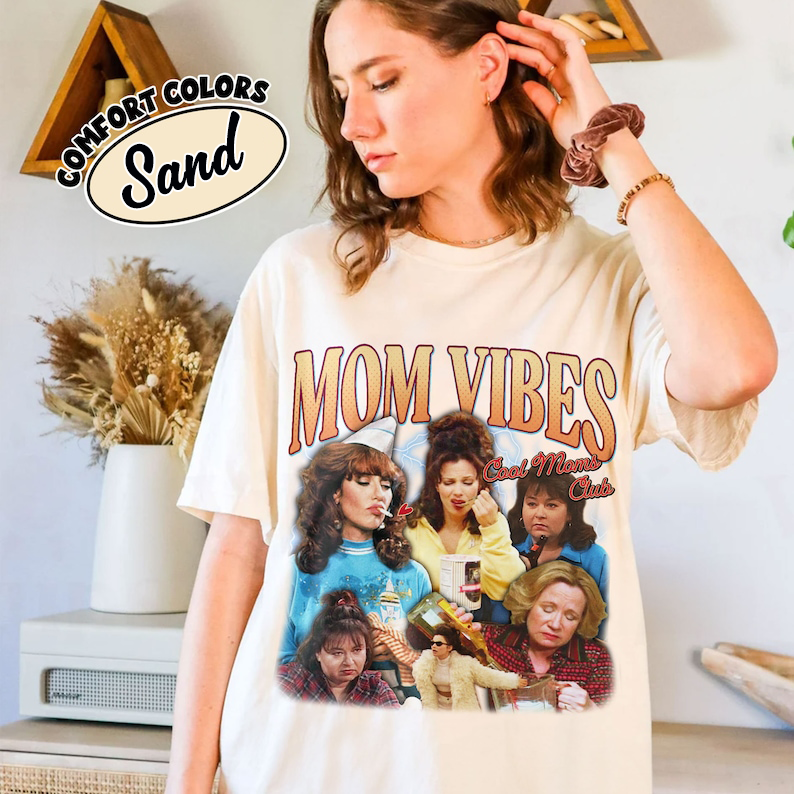 Custom 90’S Mom Vibes Comfort Colors Vintage Shirt,Cool Moms Club T-Shirt