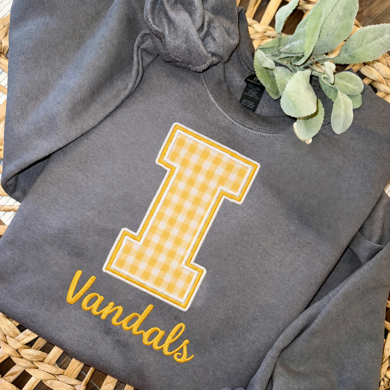 Custom Applique Patchwork Sweatshirt – Applique Embroidered Side Bow Pullover