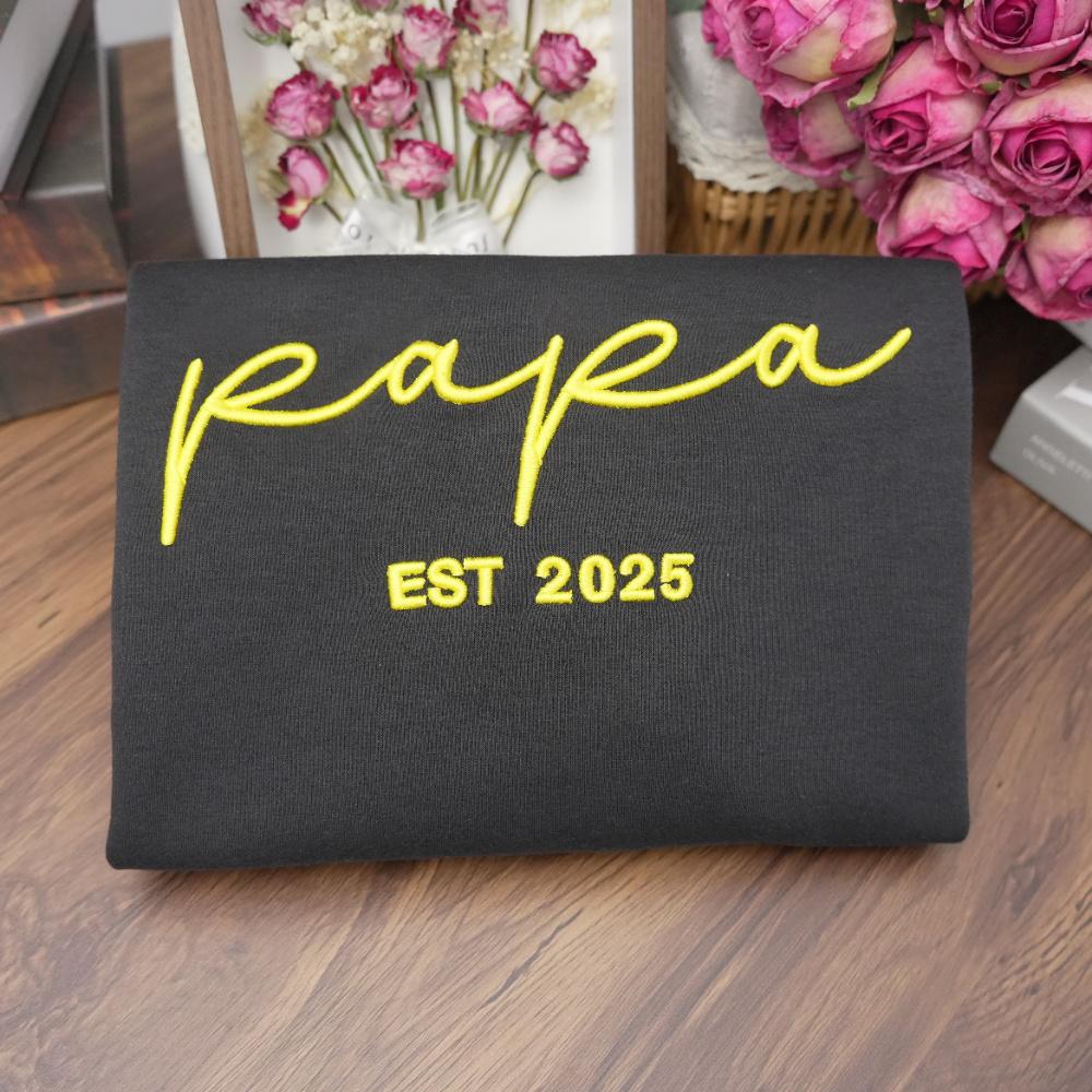 Custom Embroidered Papa Sweatshirt with Date and Kids Names on Sleeve,Gifts for Papa | Father's Day Gift