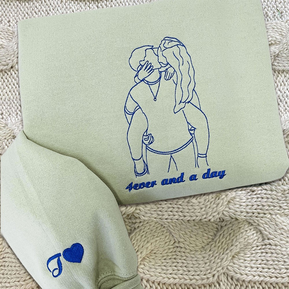 Personalized Embroidered Photo Portrait Outline Sweatshirt Anniversary Gifts for Her Valentine's Day Gifts for Couples