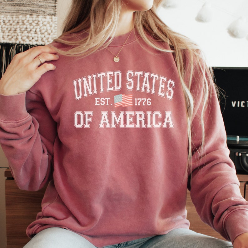 Independence Day Comfort United States of America Flag 1776 Sweatshirt