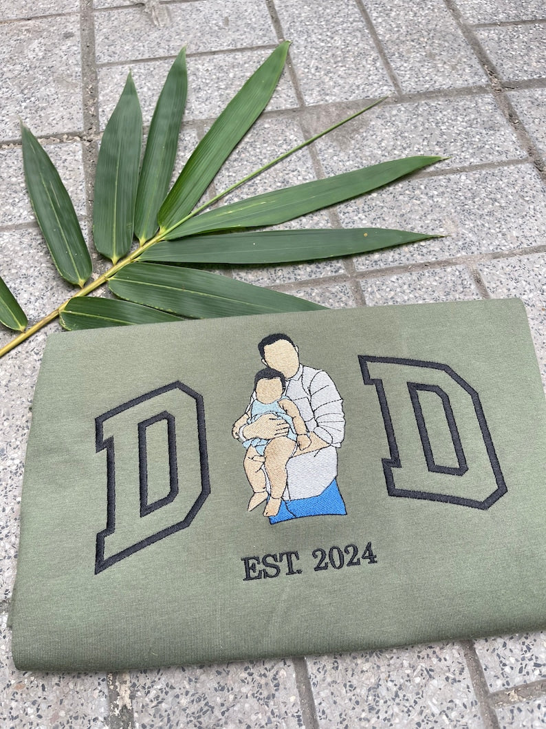 Custom Green Embroidered Dad Crewneck Sweatshirt,Father's Day Gift