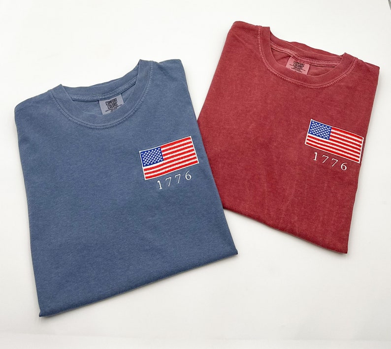 USA 1776 Flag Independence Day Comfort Embroidered Sweatshirt- Gift for Her/Him