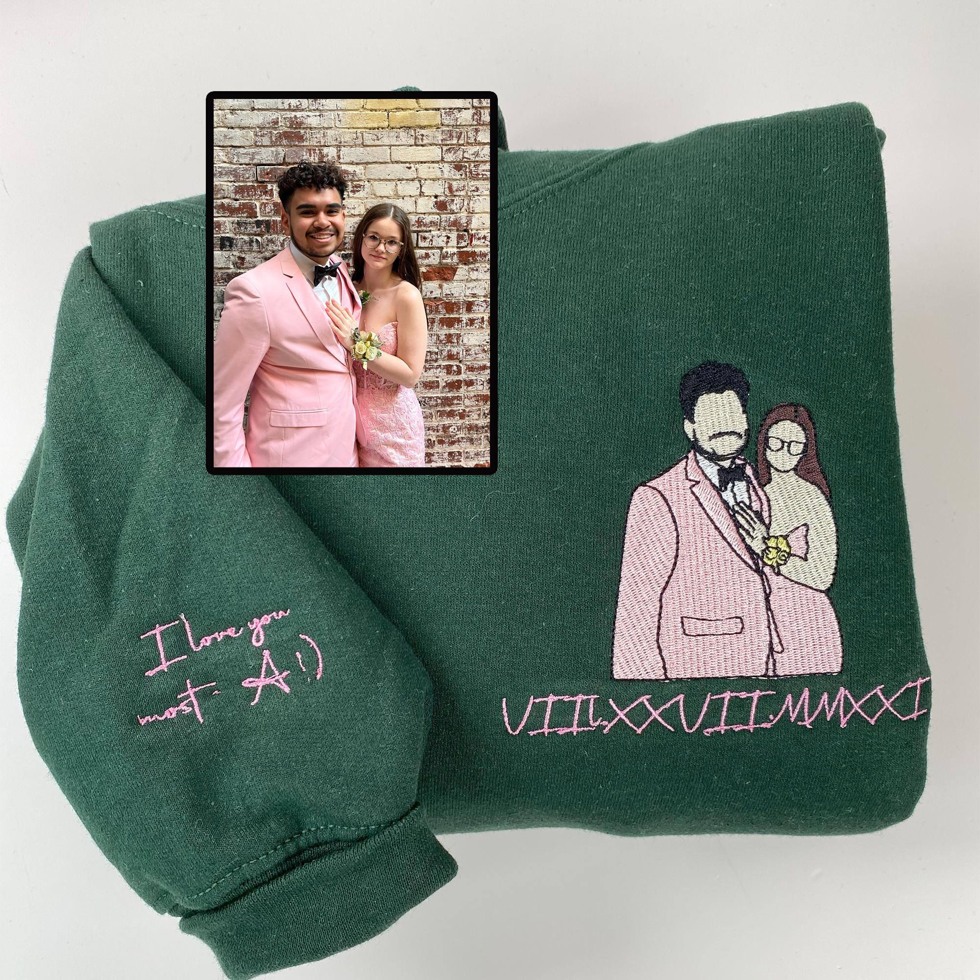 Custom Embroidered Photo Portrait Sweatshirt Family Portrait Hoodie, Best Gift for boyfriend